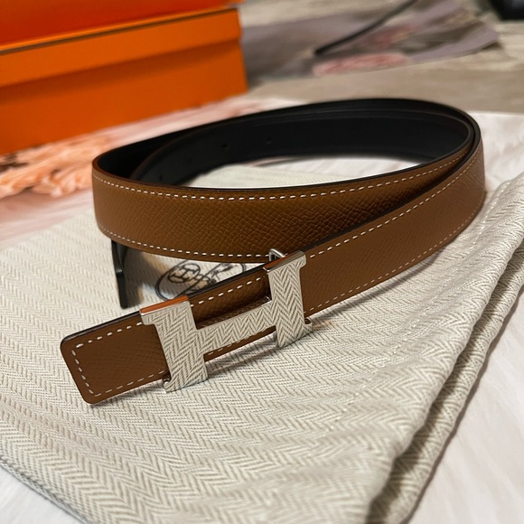 Hermes 24mm belt in black/gold - Picture 4 of 13